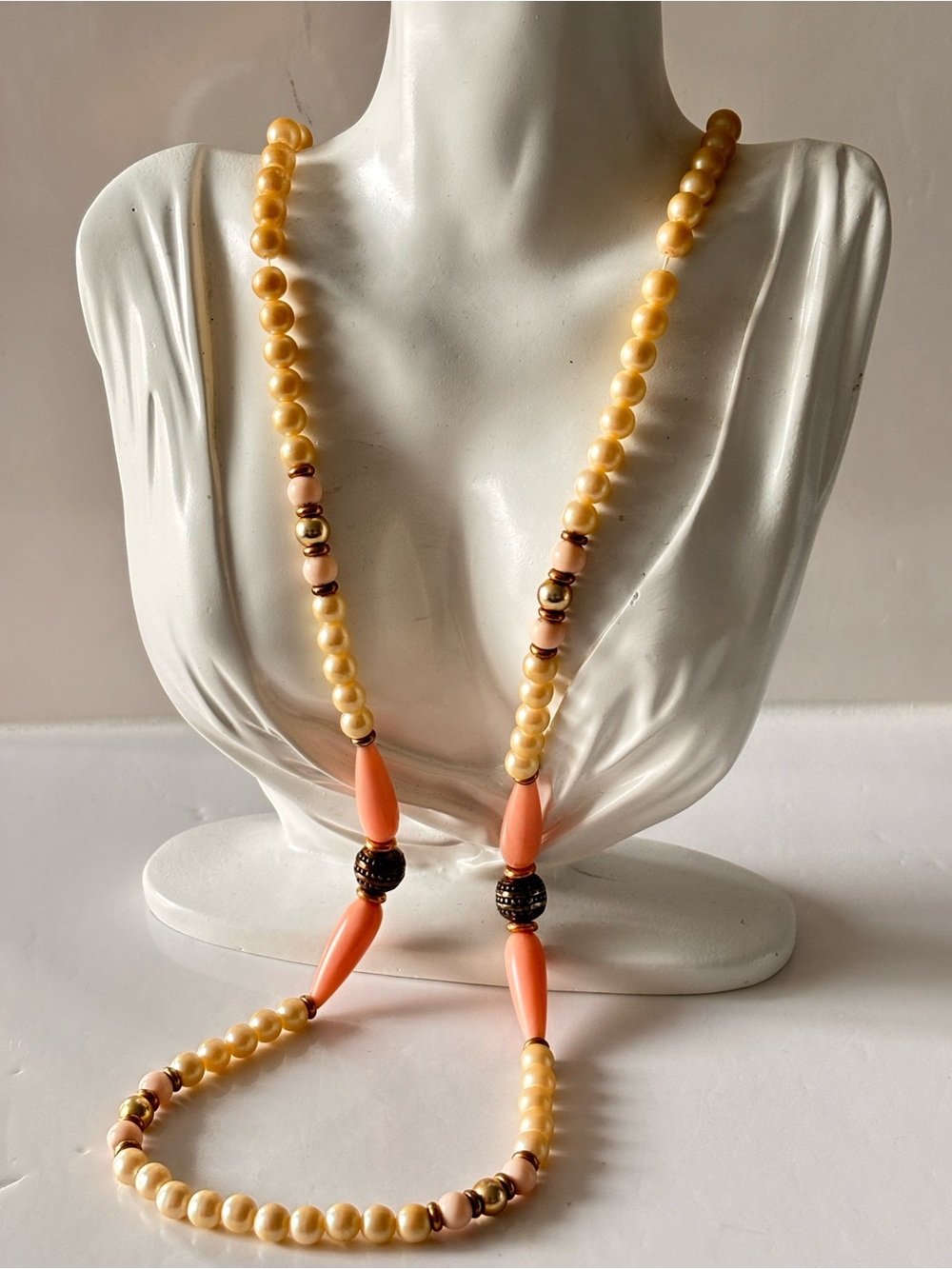 🦋2/25$ Vintage 1928 faux pearls necklace